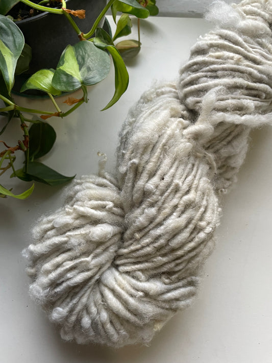 lockspun undyed finn art yarn