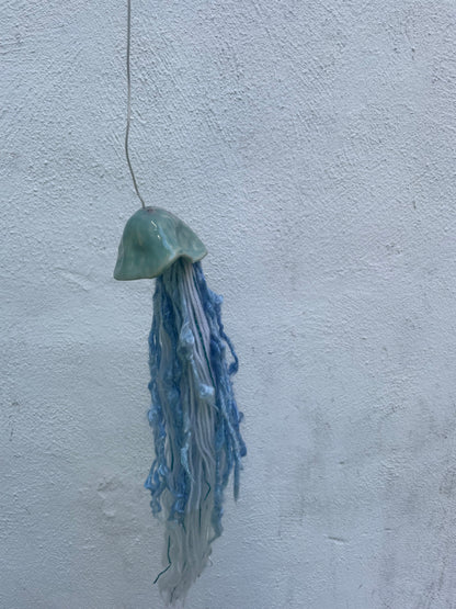 Jellyfish Sculptures blue1